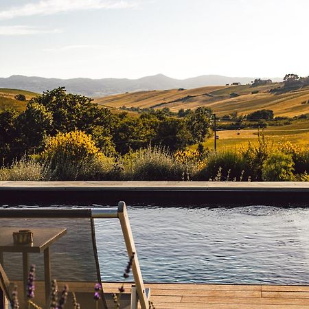 Agriturismo Podere Il Fornacino Santa Luce Ngoại thất bức ảnh