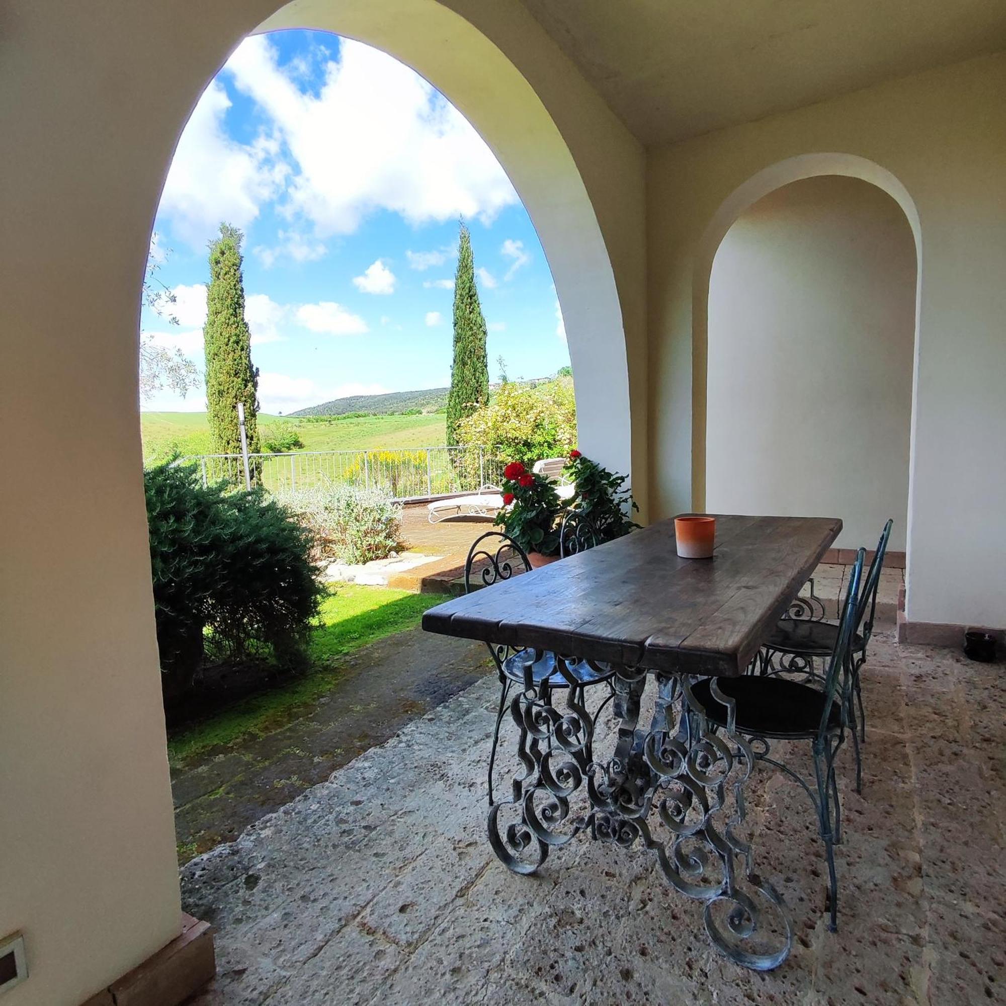 Agriturismo Podere Il Fornacino Santa Luce Ngoại thất bức ảnh
