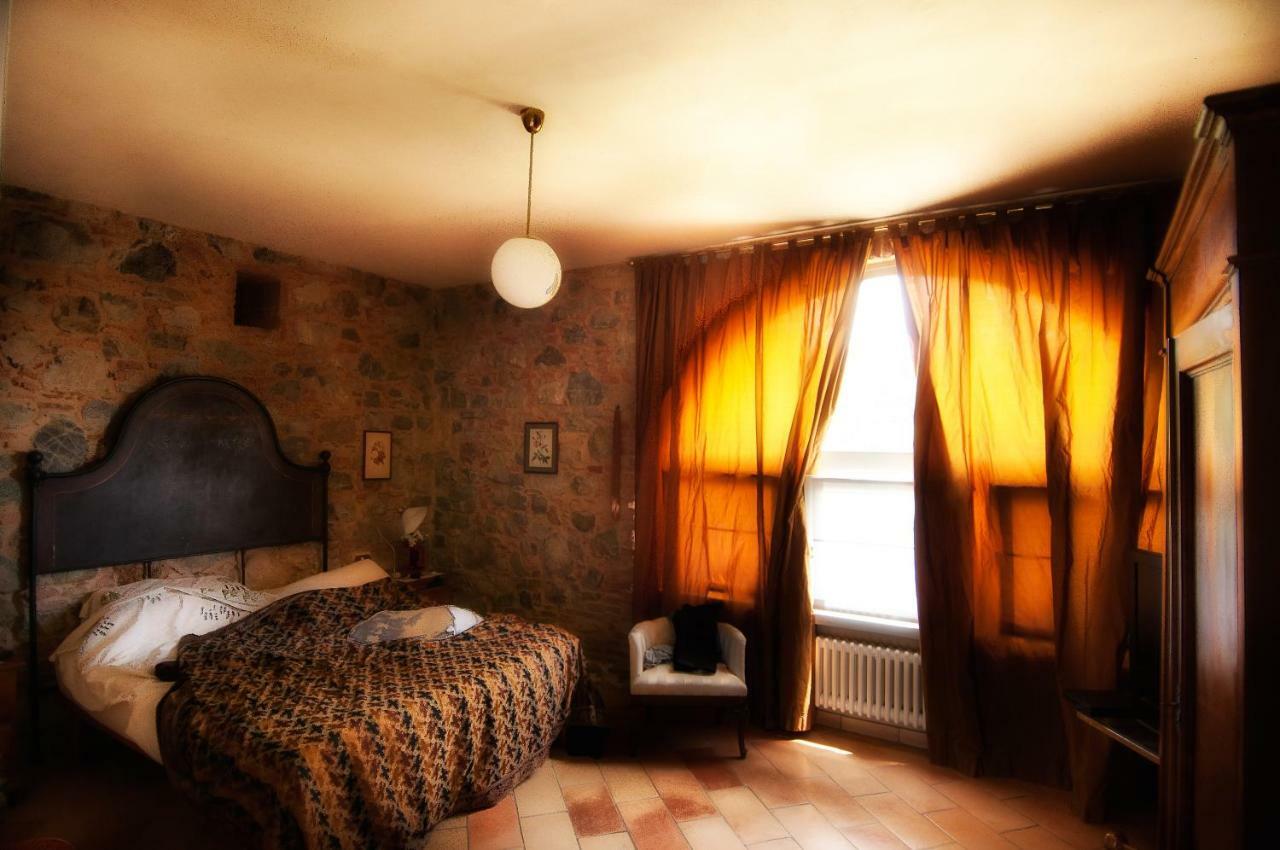 Agriturismo Podere Il Fornacino Santa Luce Ngoại thất bức ảnh